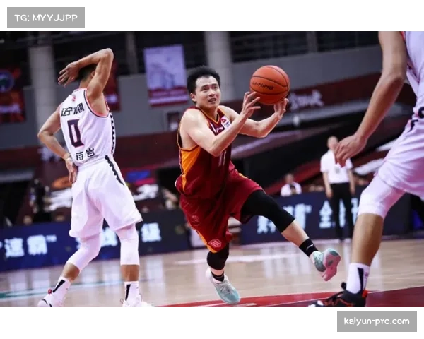 包装工防守组失分控制出色,但进攻支援不足难求一胜